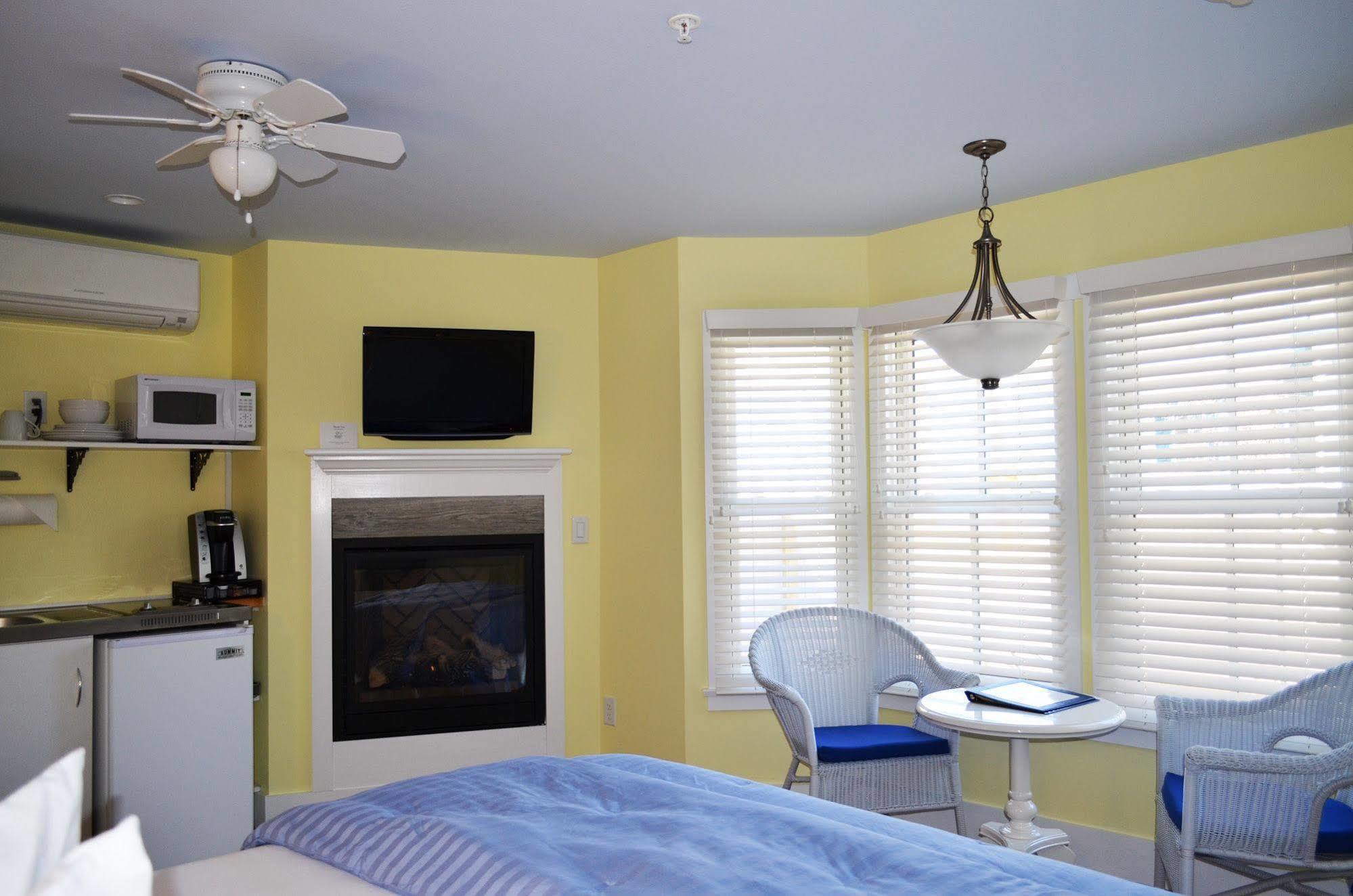 Admiral'S Landing (Adults Only) Bed and Breakfast Provincetown Eksteriør billede